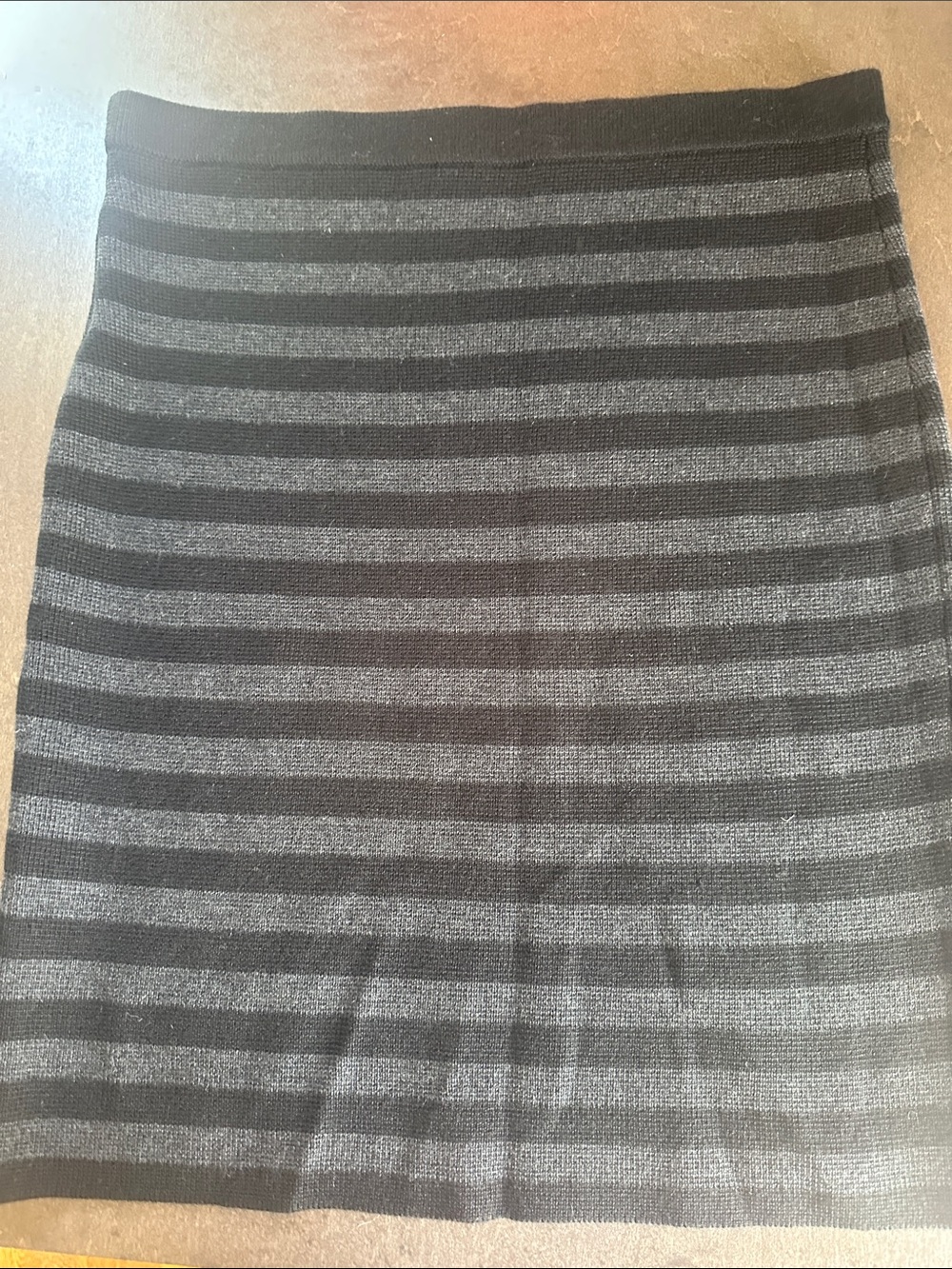 Ann Taylor Black and Gray Striped Knit Pencil Skirt (M)